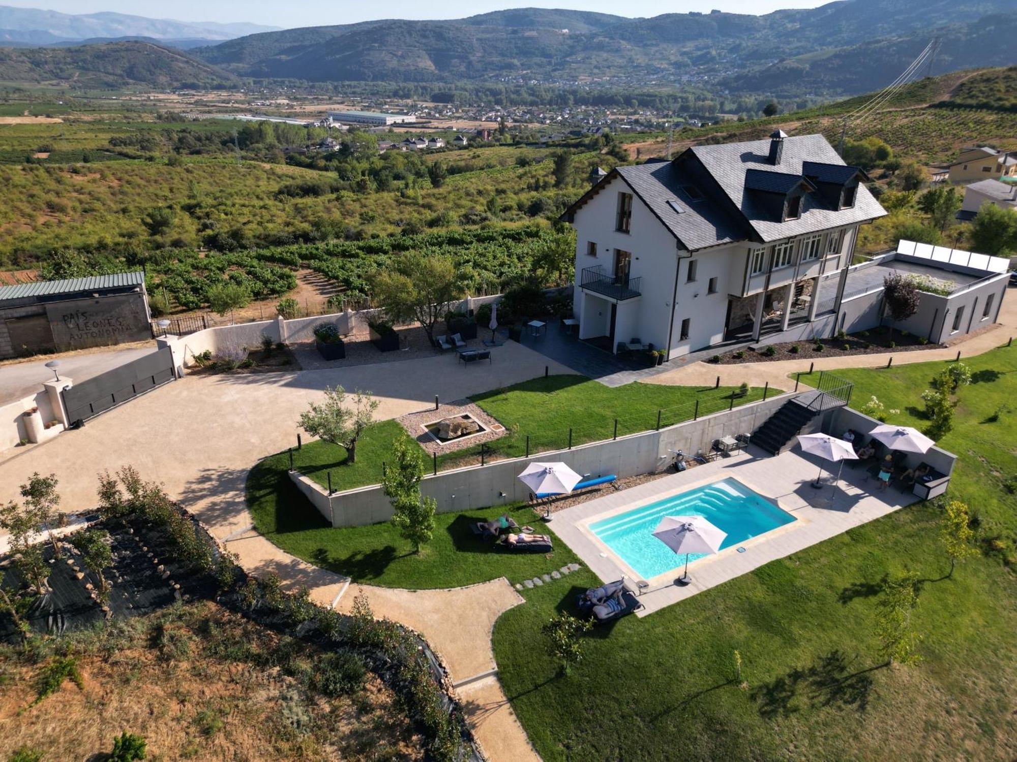 Boutique Finca Esencial Villafranca Del Bierzo Εξωτερικό φωτογραφία